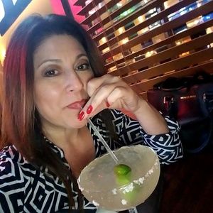 Meet your Posher, Sandra